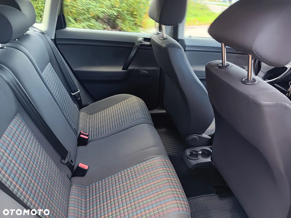 Volkswagen Polo 1.2 12V Q-Line - 16