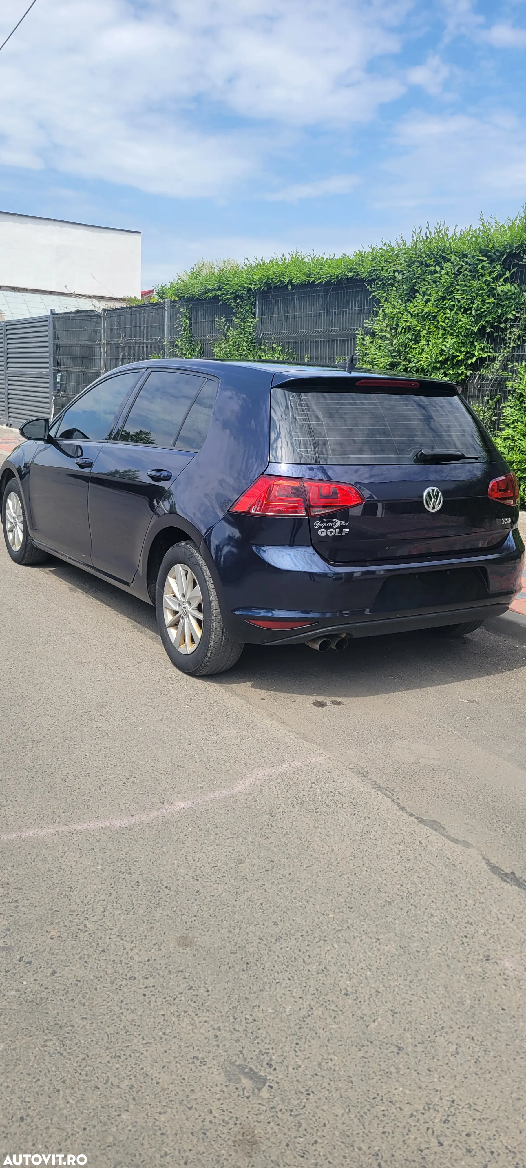 Volkswagen Golf - 11