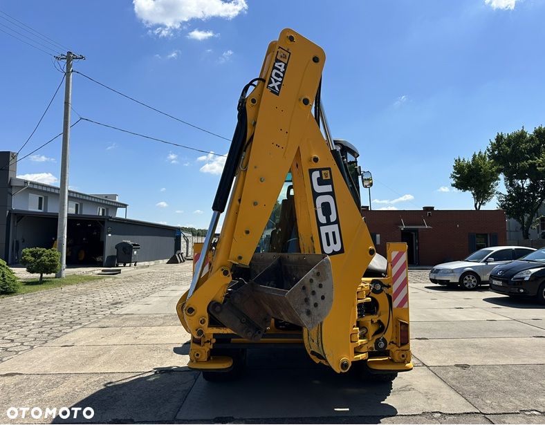 JCB 4CX ECO - 32