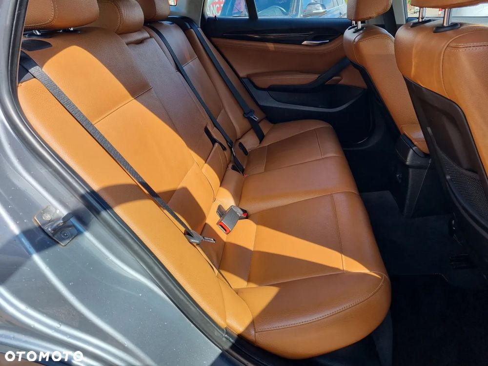 BMW X1 sDrive18i Sport Line - 15