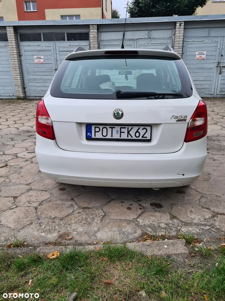 Skoda Fabia 1.2 HTP Classic - 2