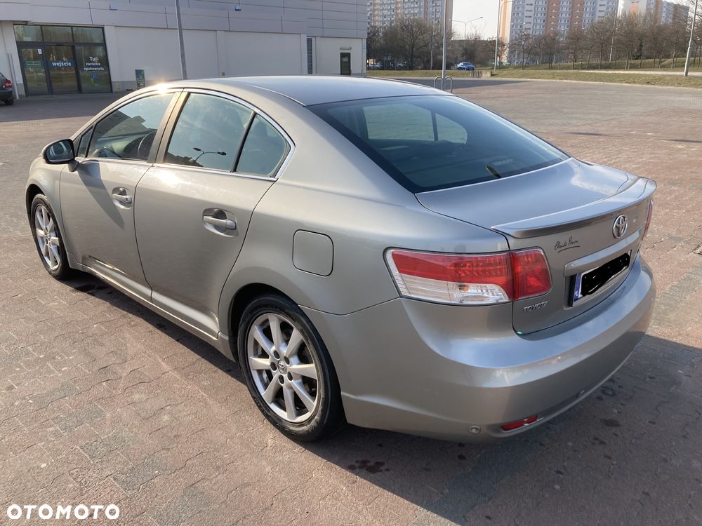 Toyota Avensis 2.0 D-4D 2010 - 7