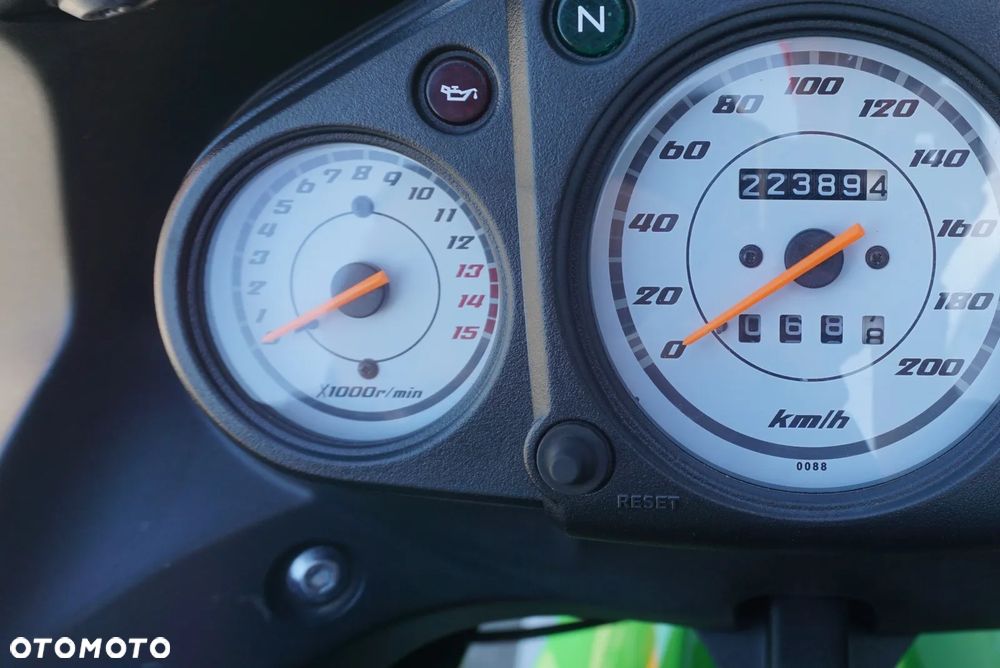 Kawasaki Ninja 250R - 22