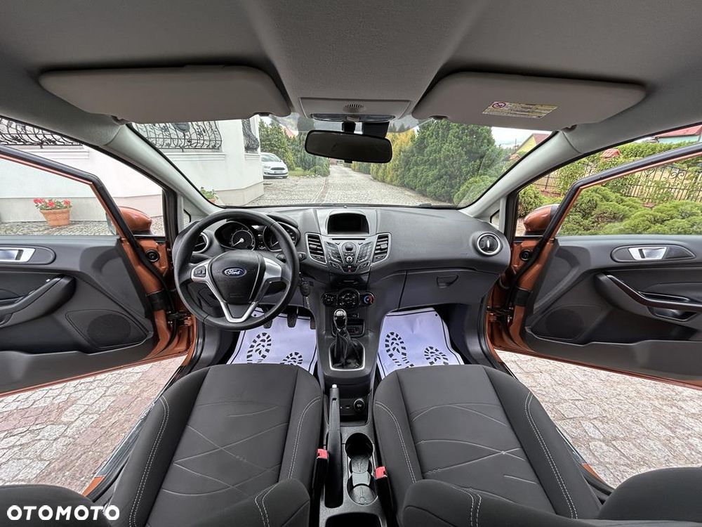 Ford Fiesta - 40