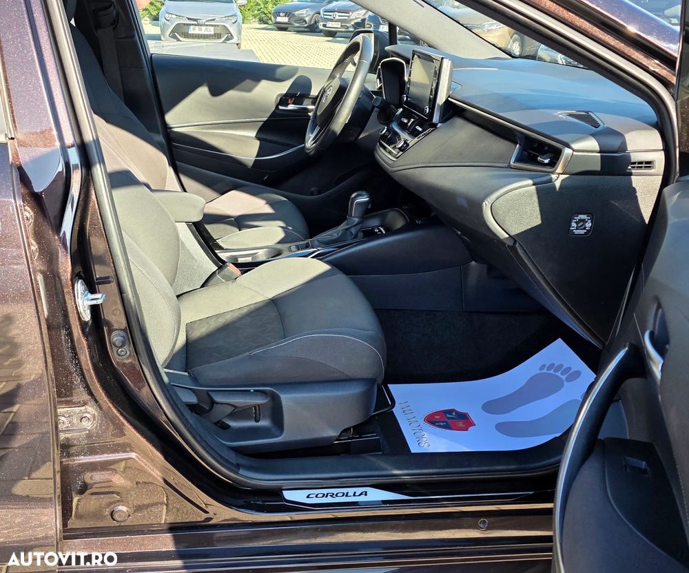 Toyota Corolla 1.8 Hybrid Touring Sports Business Edition - 23