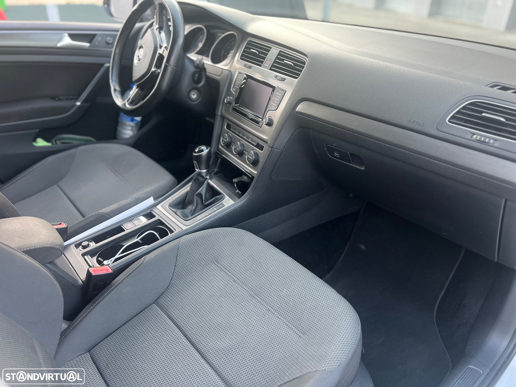VW Golf 1.6 TDi Confortline - 8