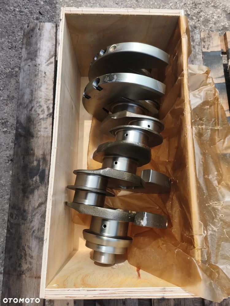 Wał Korbowy Mercedes Actros MP2 MP3 V6 OM501 Wał Korbowy Setra - 1