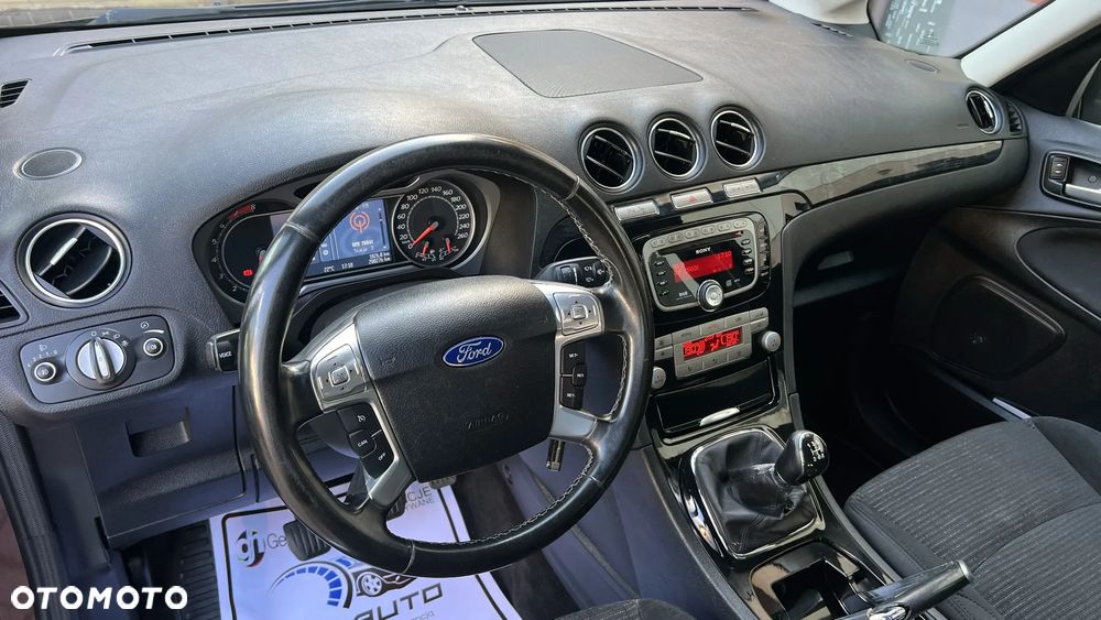 Ford Galaxy 2.0 Ghia - 5