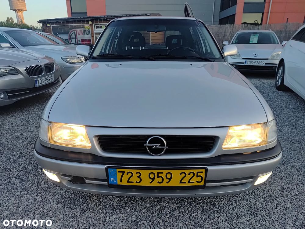 Opel Astra 1.6 - 6
