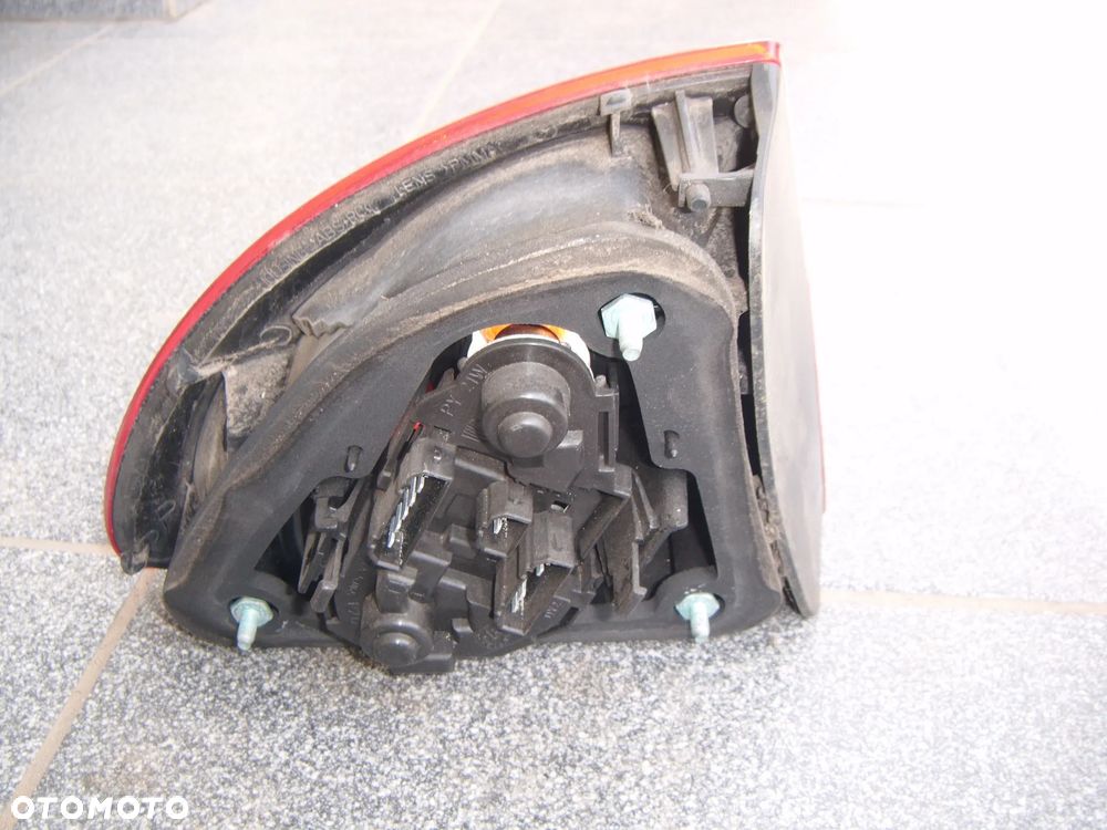 seat leon 1 03r lampa prawy tył w błotnik - 2