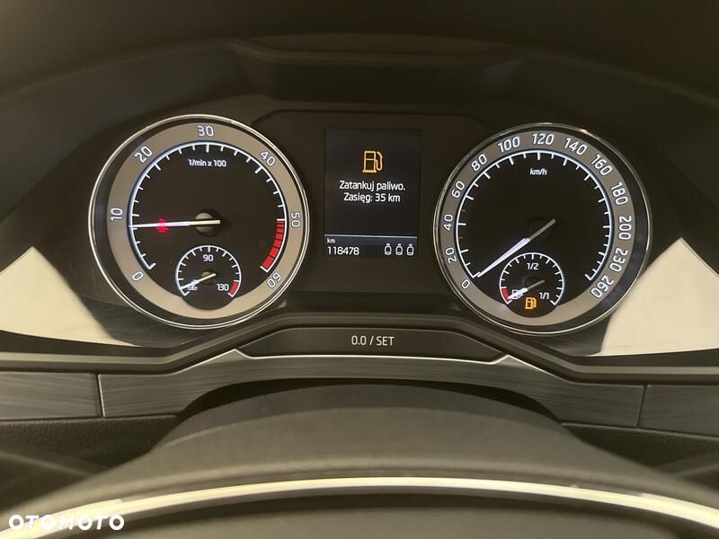 Skoda Superb 2.0 TDI SCR Ambition - 15
