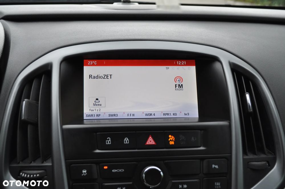 Opel Astra 1.4 Turbo Exklusiv - 27