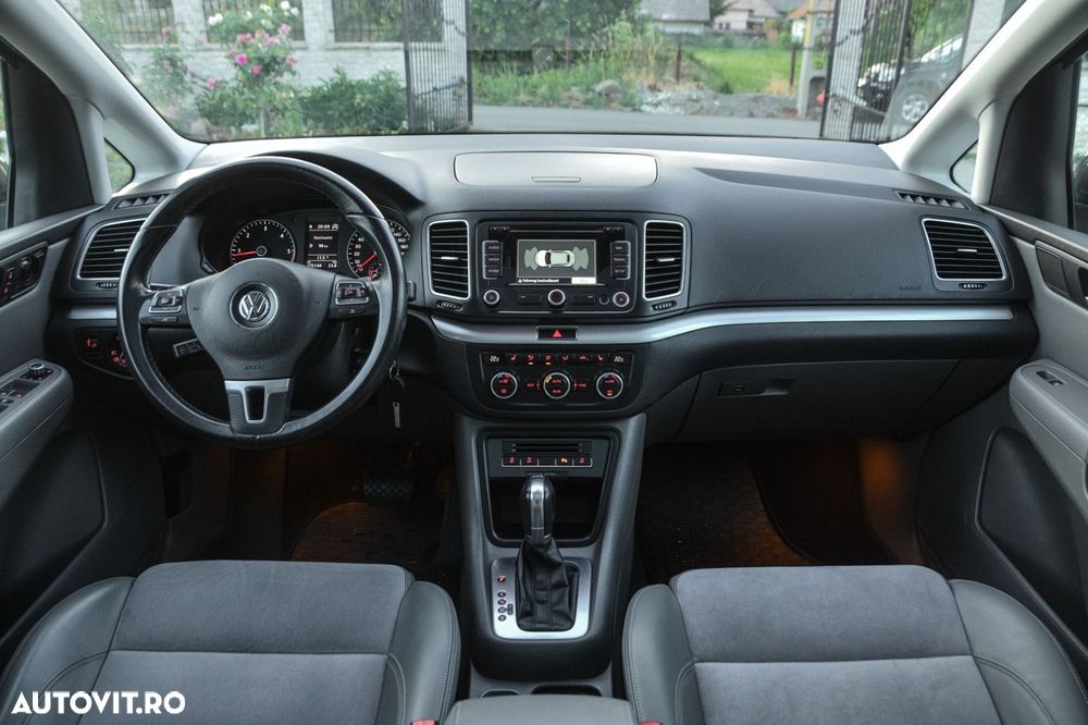 Volkswagen Sharan 2.0 TDI DSG BlueMotion Technology Highline - 4