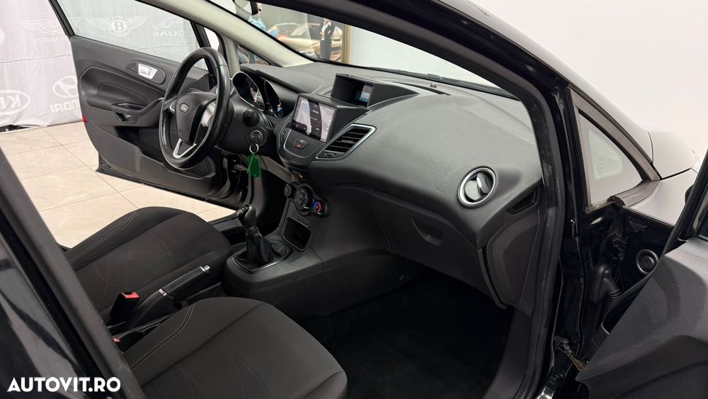 Ford Fiesta - 8