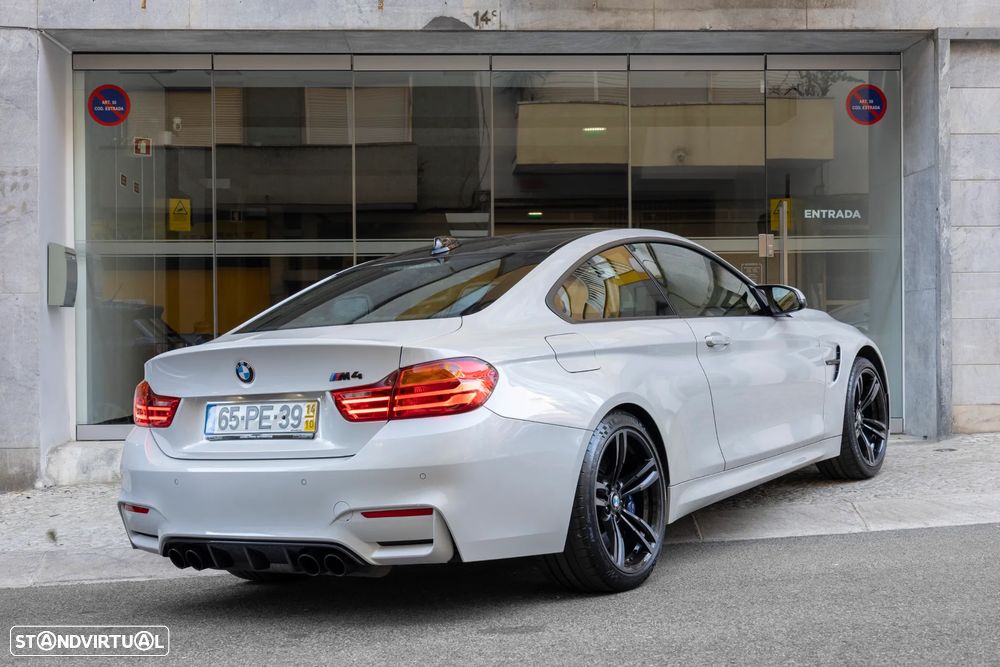 BMW M4 2014 photo 5