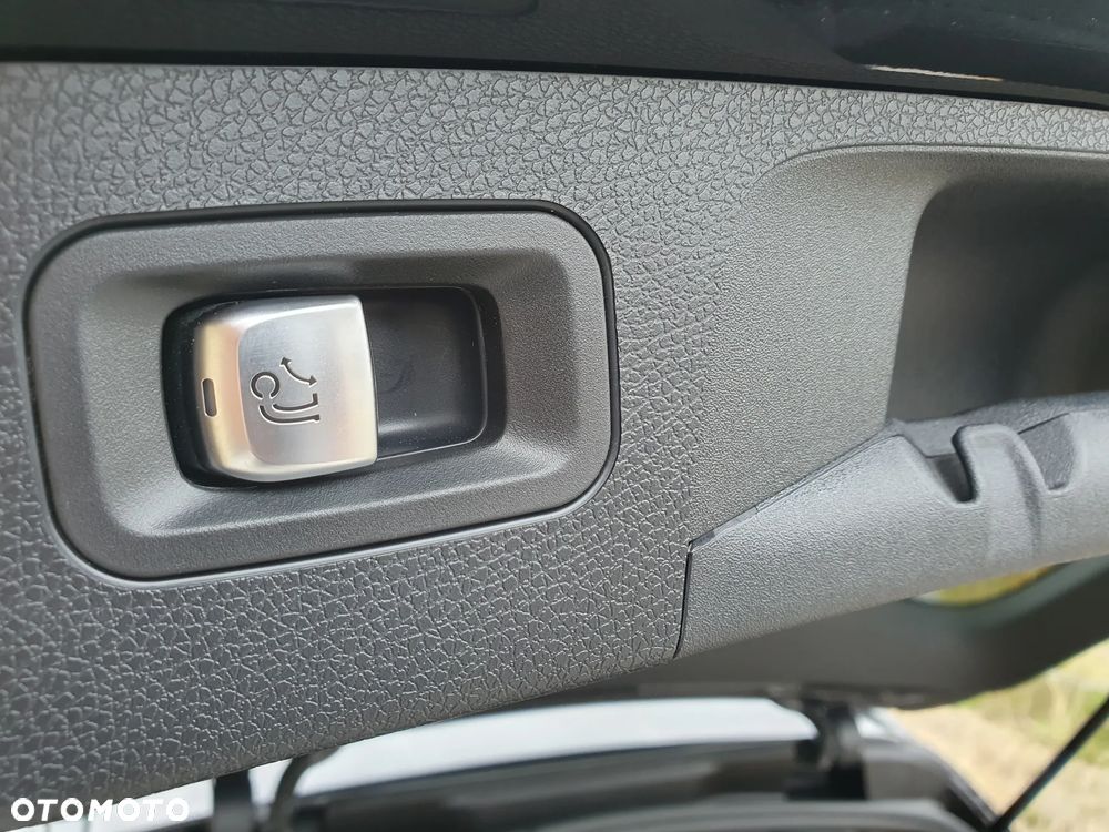 Mercedes-Benz Klasa E 400 d 4Matic 9G-TRONIC AMG Line - 13