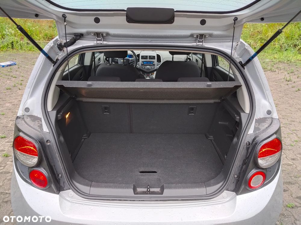 Chevrolet Aveo 1.2 LT+ - 11