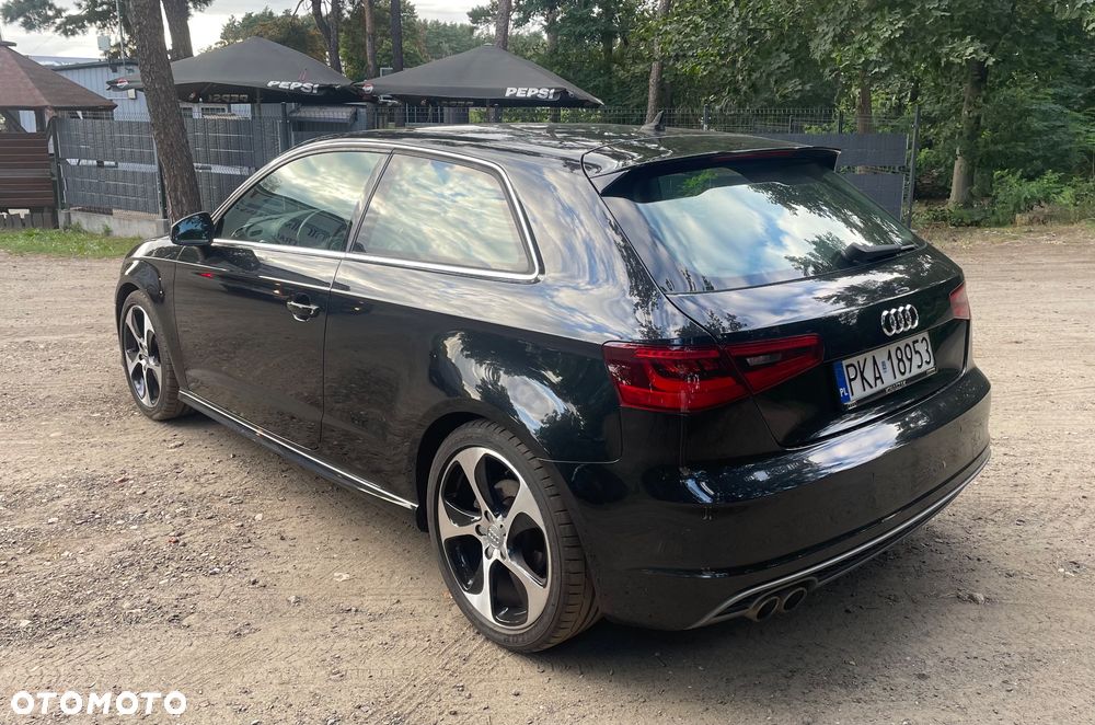 Audi A3 2.0 TDI S tronic S line Sportpaket - 9