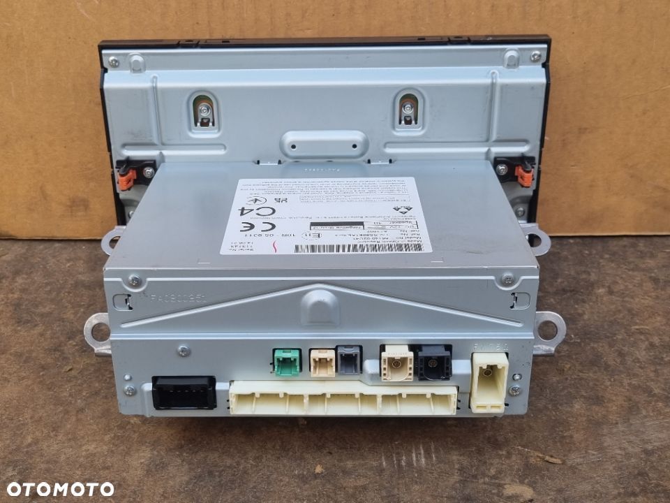 TOYOTA COROLLA E21 NAWIGACJA RADIO - 4