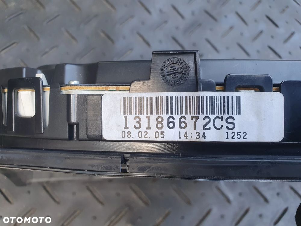 OPEL VECTRA C LICZNIK ZEGARY 1.9D 13186672CS WERSJA EUROPEJSKA POSIADAM 2 SZT - 3