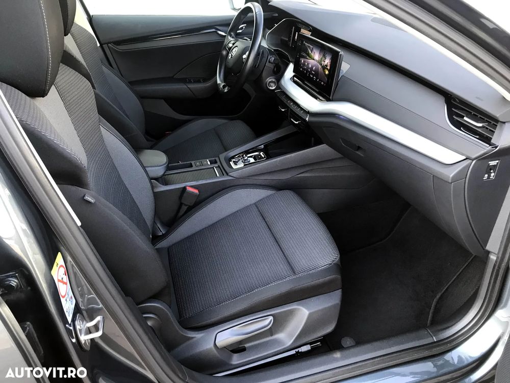 Skoda Octavia 2.0 TDI ELEGANCE DSG - 11