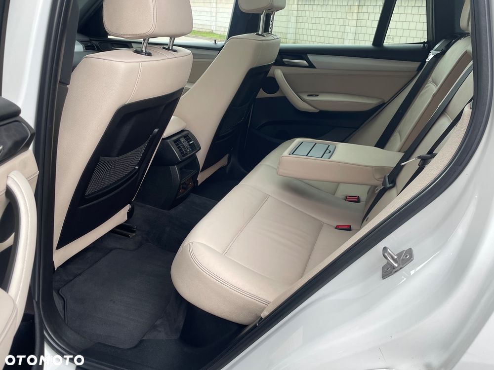 BMW X3 xDrive20d - 24