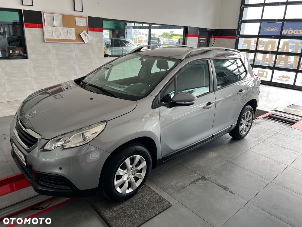 Peugeot 2008 1.2 Pure Tech Style - 4