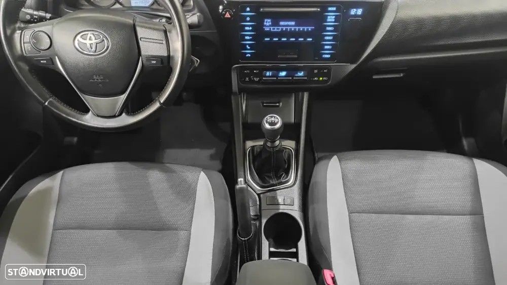 Toyota Auris 1.4 D-4D ACtive - 33