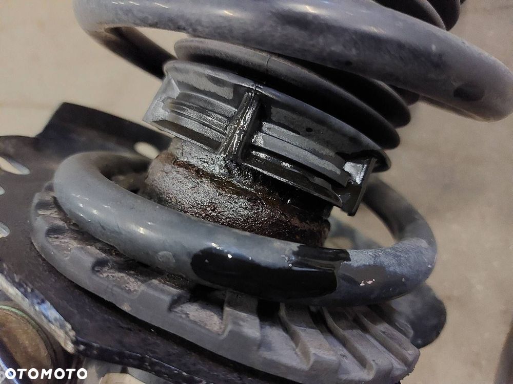 SPRĘŻYNA ZWROTNICA LEWY PRZÓD VOLVO S60 II 31277976 - 9