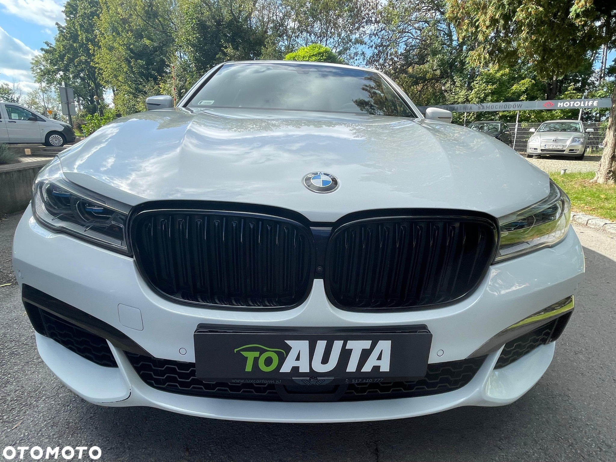 BMW Seria 7 750Li xDrive - 14