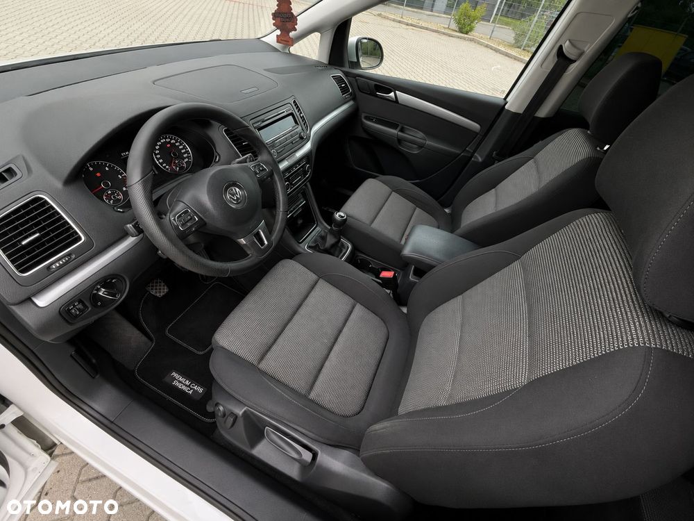Volkswagen Sharan 2.0 TDI DPF BlueMotion Comfortline - 18
