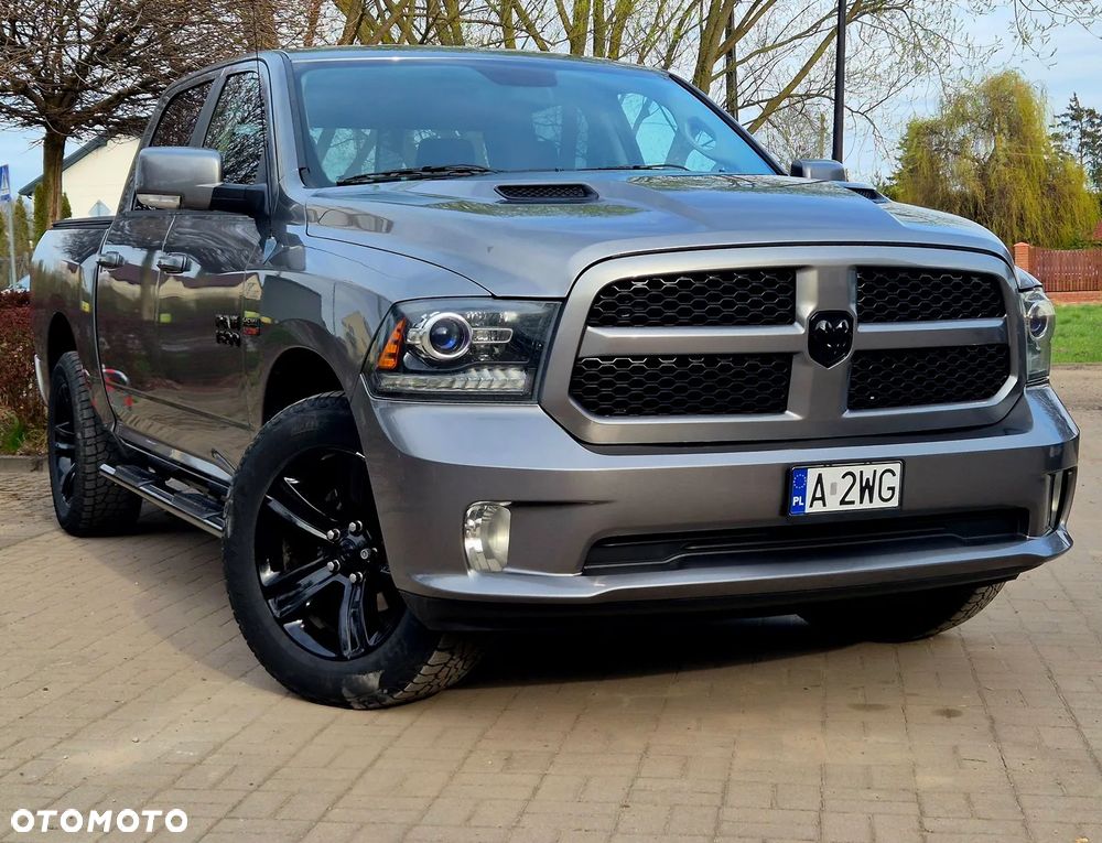 Dodge RAM 5.7 4x4 - 3