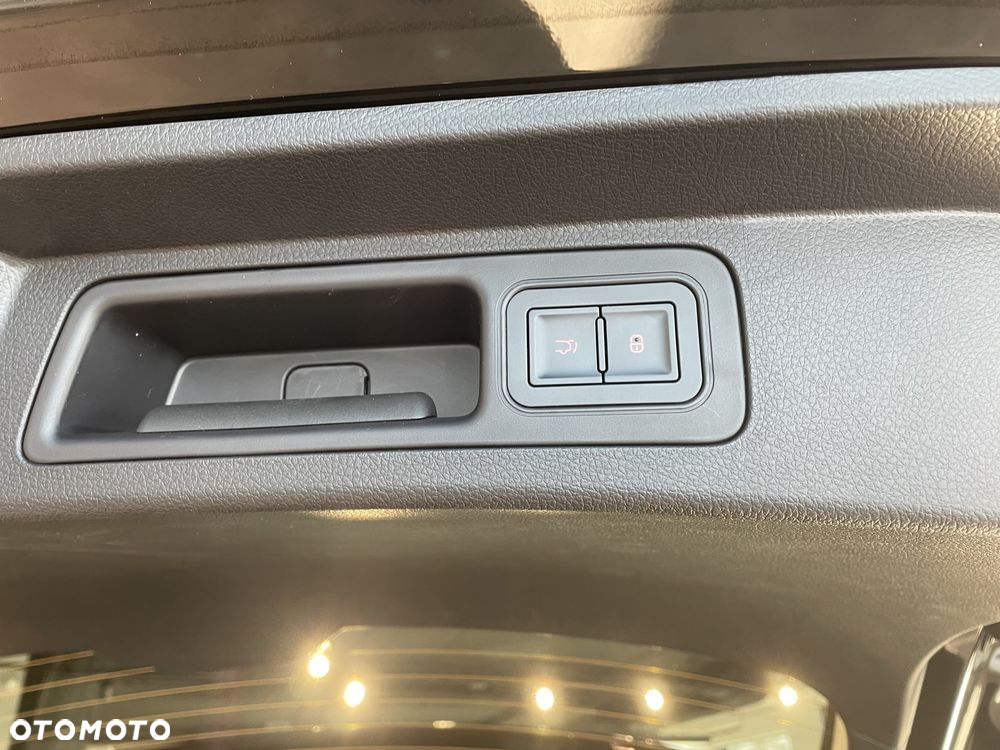 BYD Seal U 1.5T DM-i Design AWD - 11