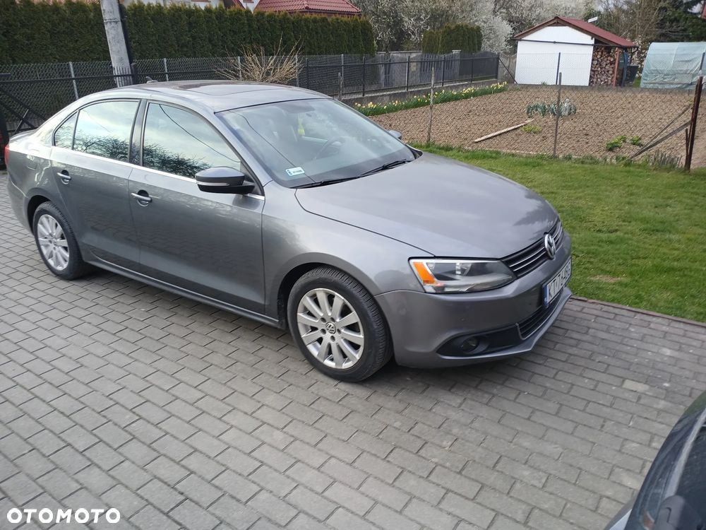 Volkswagen Jetta - 7