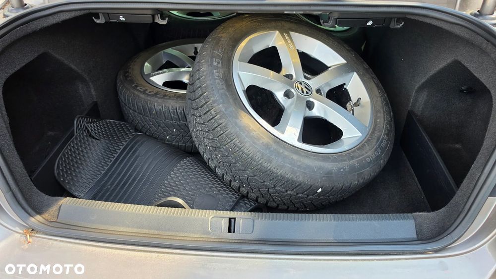 Volkswagen Passat 2.0 TDI Highline DSG - 19