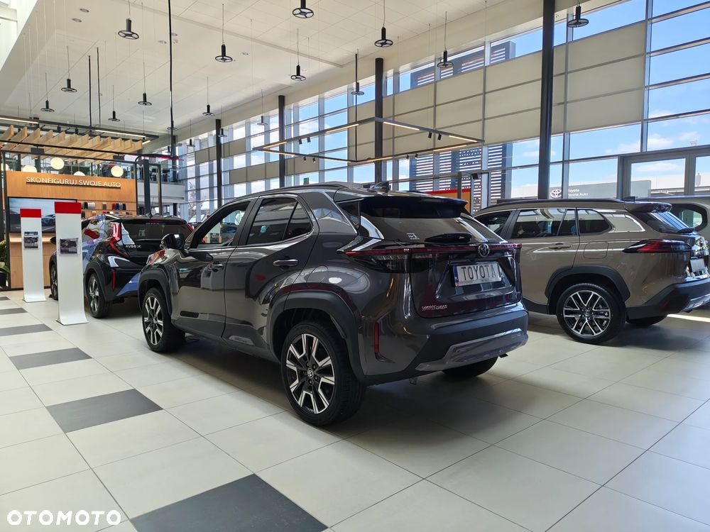 Toyota Yaris Cross Hybrid 1.5 Executive - 3