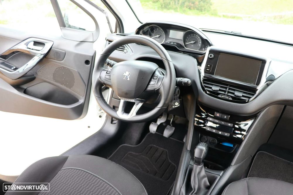 Peugeot 208 PureTech 82 Active - 24