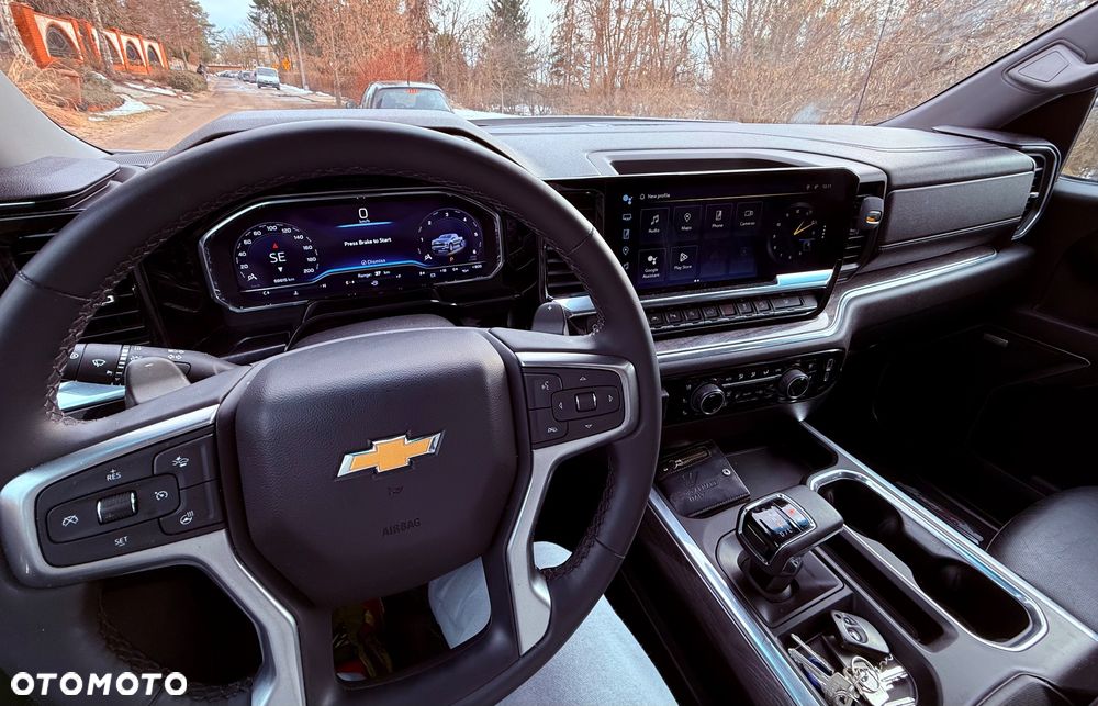 Chevrolet Silverado - 22