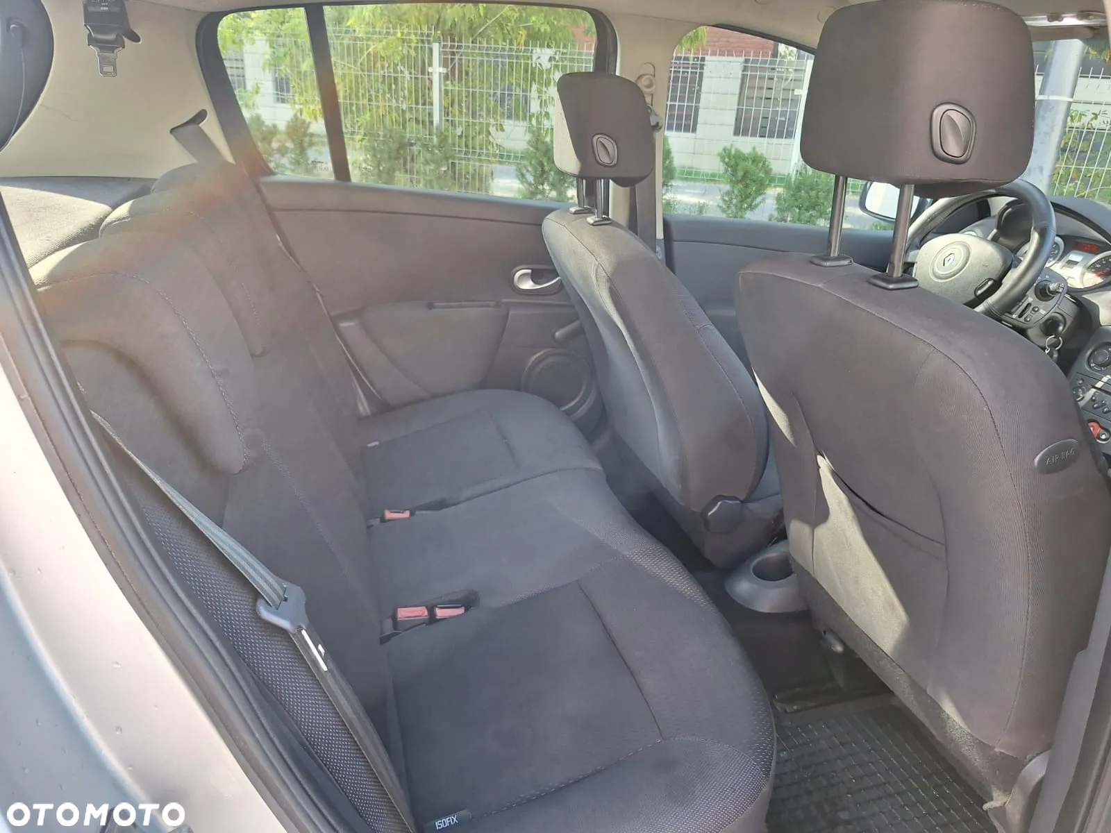 Renault Clio 1.6 16V Dynamique - 23