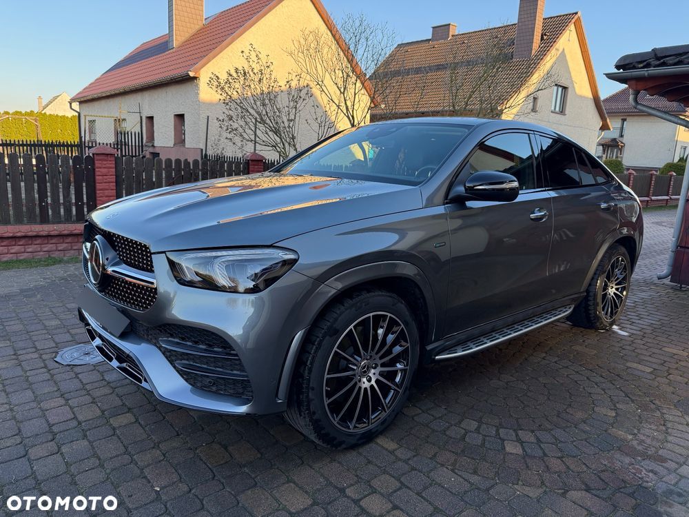 Mercedes-Benz GLE - 1