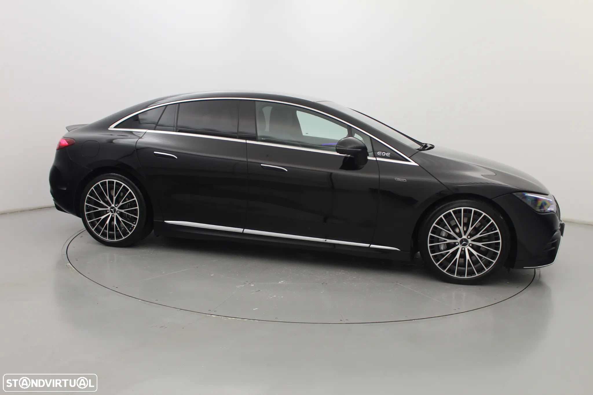Mercedes-Benz EQE 43 AMG 4Matic - 3