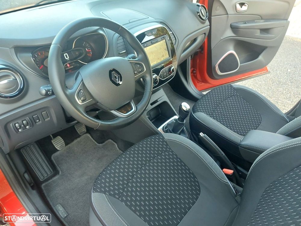 Renault Captur 0.9 TCE Exclusive - 25