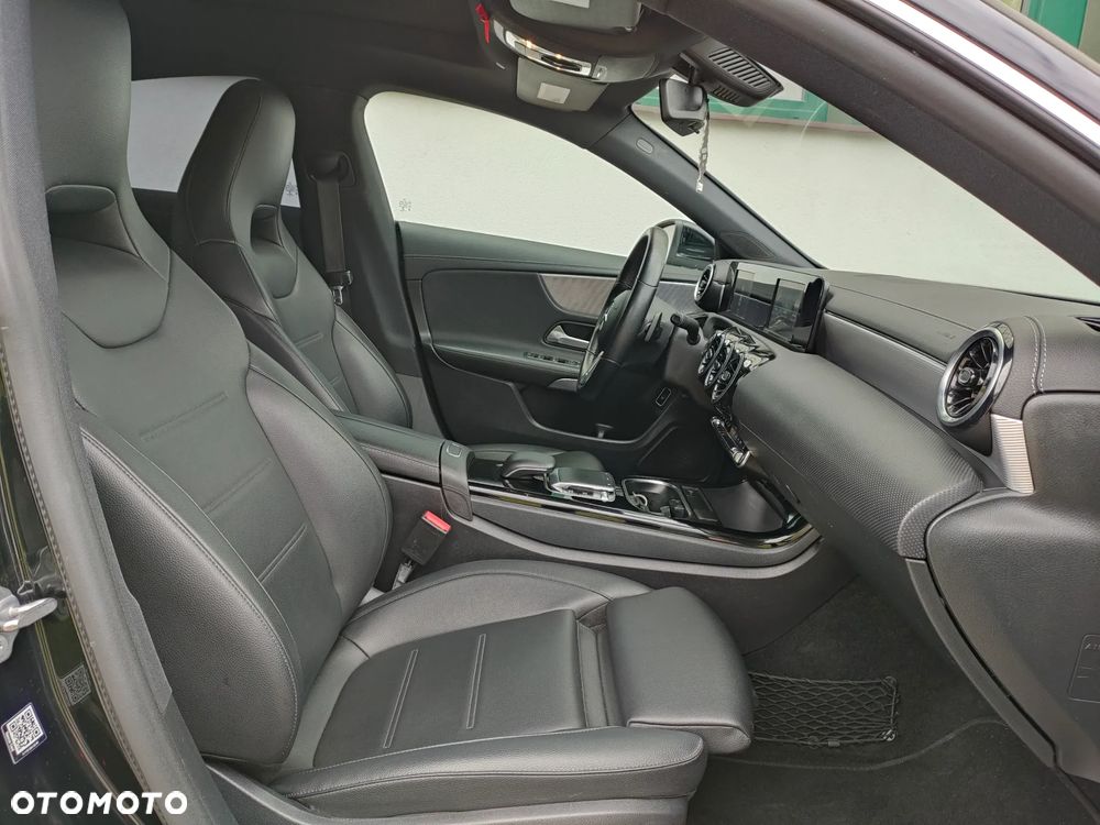 Mercedes-Benz CLA - 18