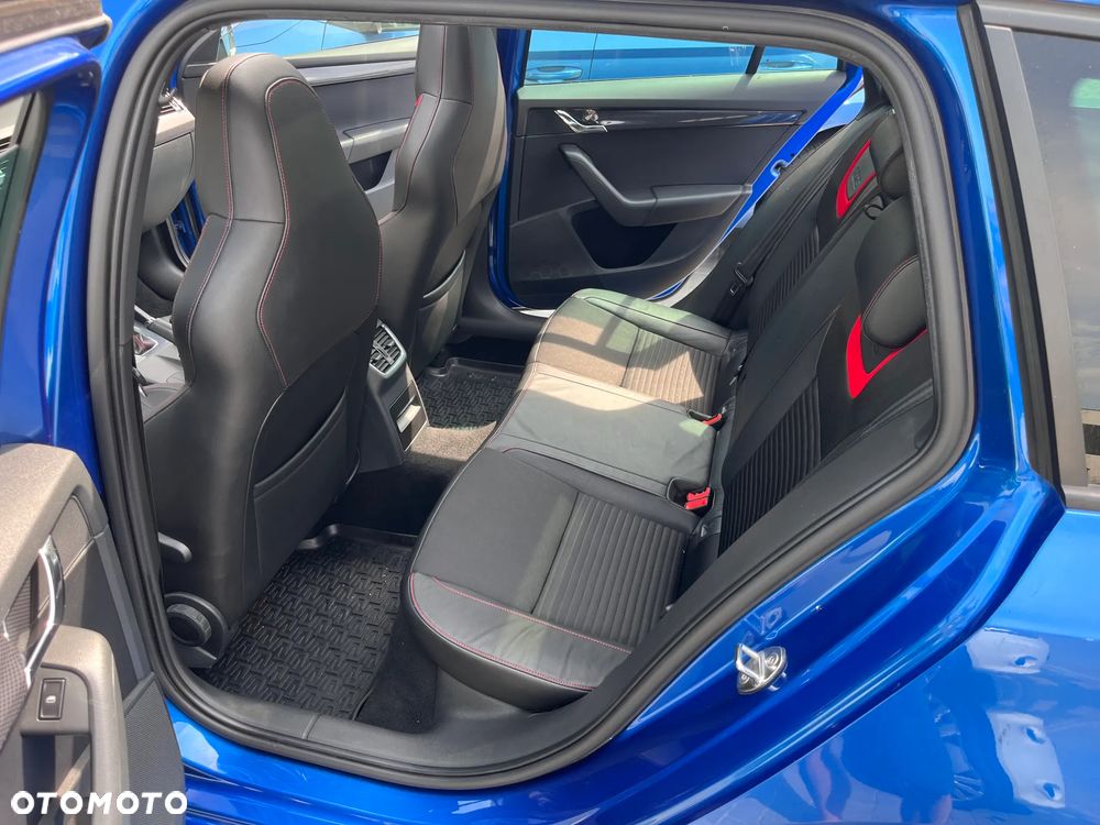 Skoda Octavia 2.0 TDI RS DSG - 19