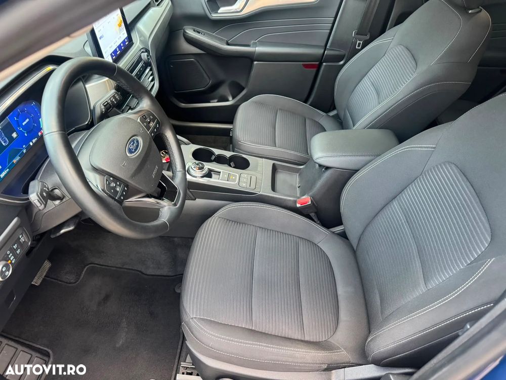 FORD Kuga 2022 — imagine 19