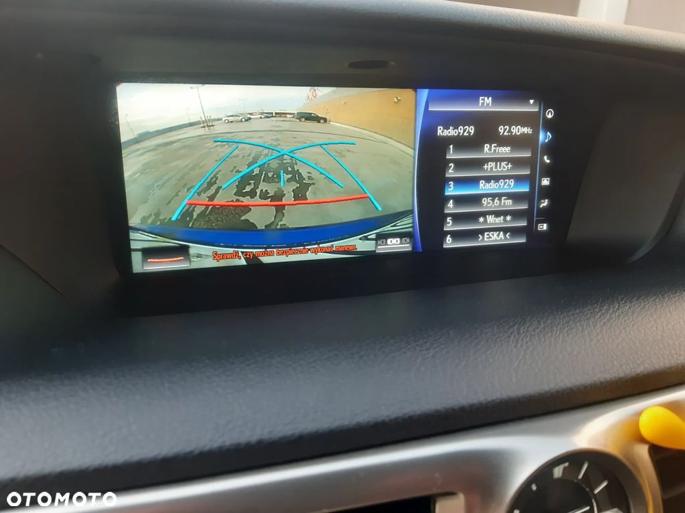 Lexus GS 200t / 300 F Sport - 24