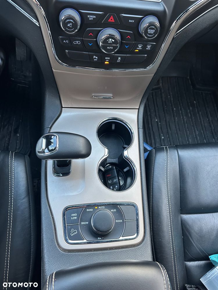 Jeep Grand Cherokee 3.6 V6 Summit - 13