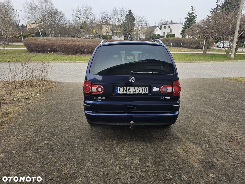 Volkswagen Sharan 2.0 TDI Highline - 8