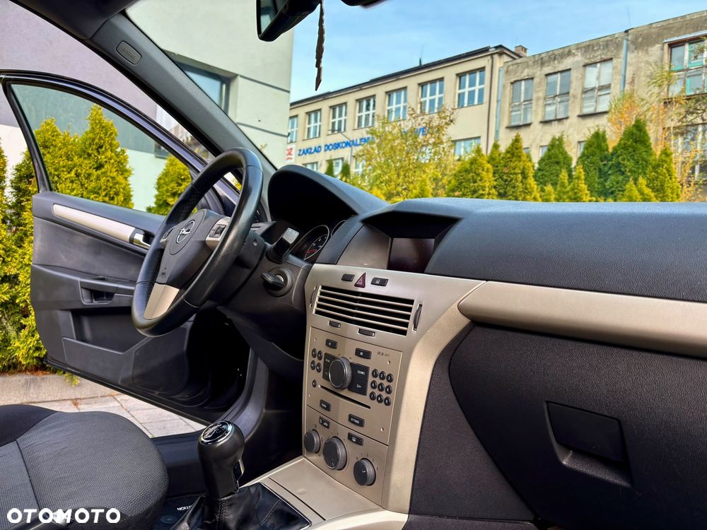 Opel Astra 1.6 - 10