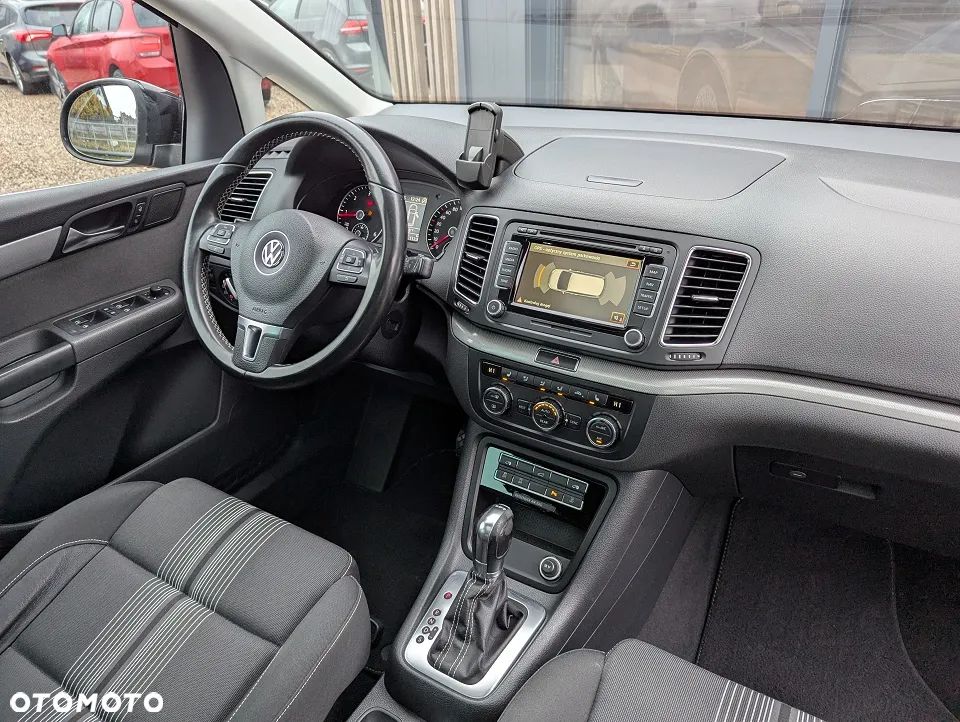 Volkswagen Sharan 2.0 TDI DSG Blue Motion Match - 18
